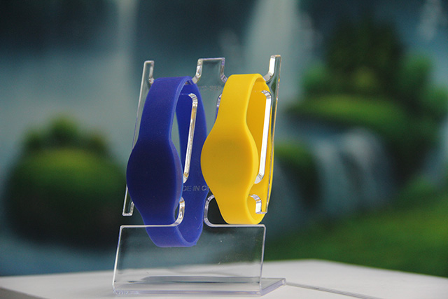 什么是ic腕帶隔熱手套 什么是ic腕帶隔熱手套