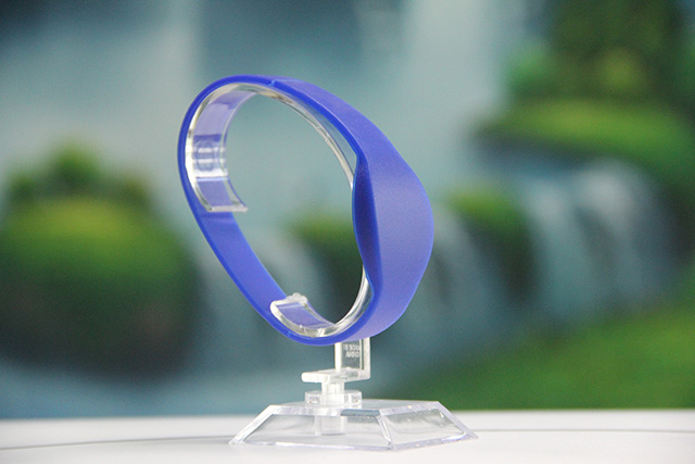 織嘜腕帶易粘模的主要原因 織嘜腕帶易粘模的主要原因