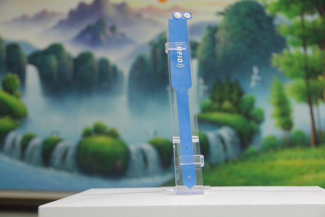 如何在網(wǎng)上訂購vip會(huì)員卡？