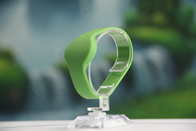 8穴松緊腕帶肉餅模使用及保養 8穴松緊腕帶肉餅模使用及保養