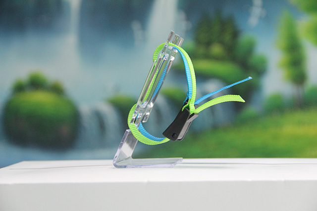 id硅膠腕帶密封圈粘結(jié)時(shí)的工藝是冷粘還是熱粘好呢? id硅膠腕帶密封圈粘結(jié)時(shí)的工藝是冷粘還是熱粘好呢?