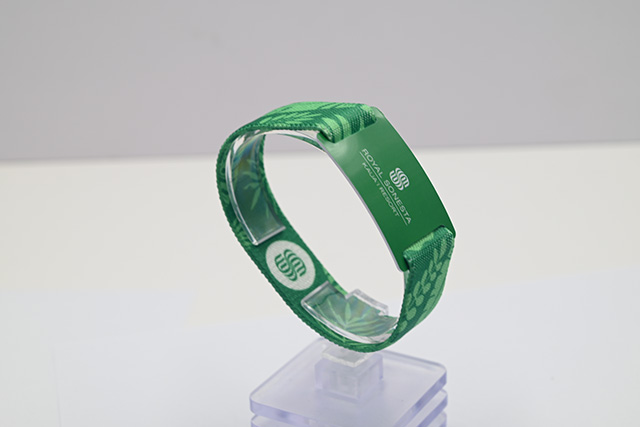 中國黑河市與俄羅斯布市實行公共自行車租賃“一卡通” 中國黑河市與俄羅斯布市實行公共自行車租賃“一卡通”