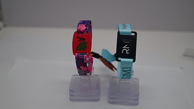 接觸式滴膠卡與磁條卡相比較有什么顯著的優勢 接觸式滴膠卡與磁條卡相比較有什么顯著的優勢